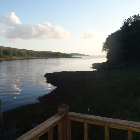 Watersedge Holiday home *
